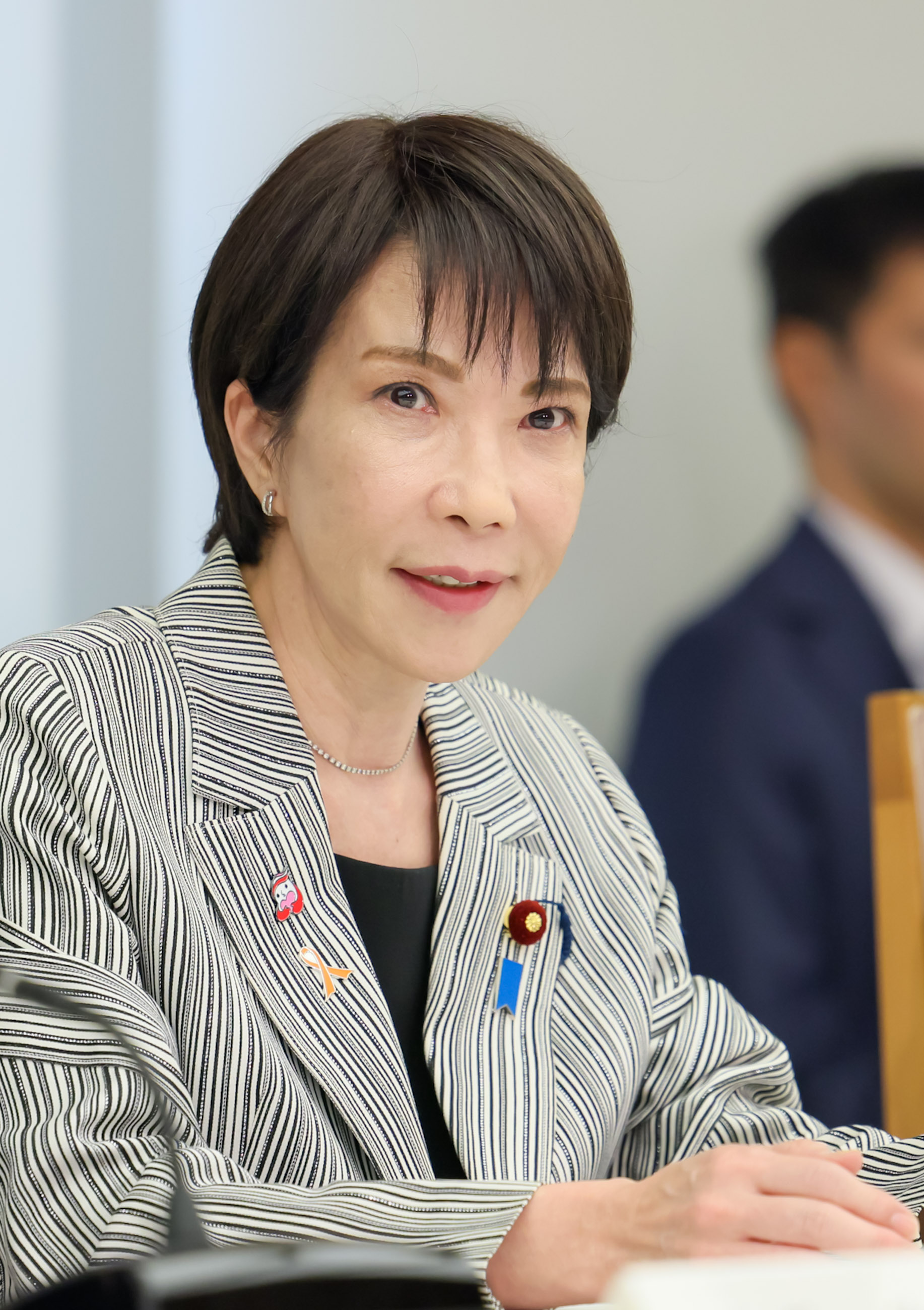 Prime Minister Takaichi wrapping up the meeting (6)