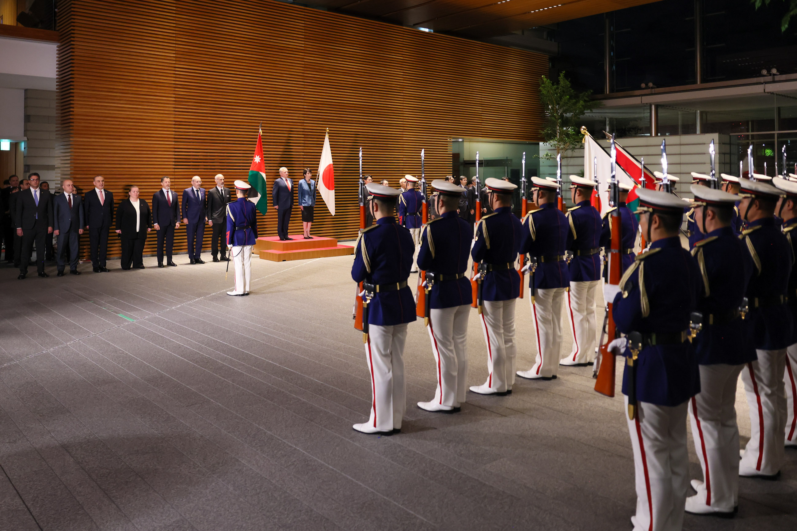 Salute and guard of honor ceremony (4)
