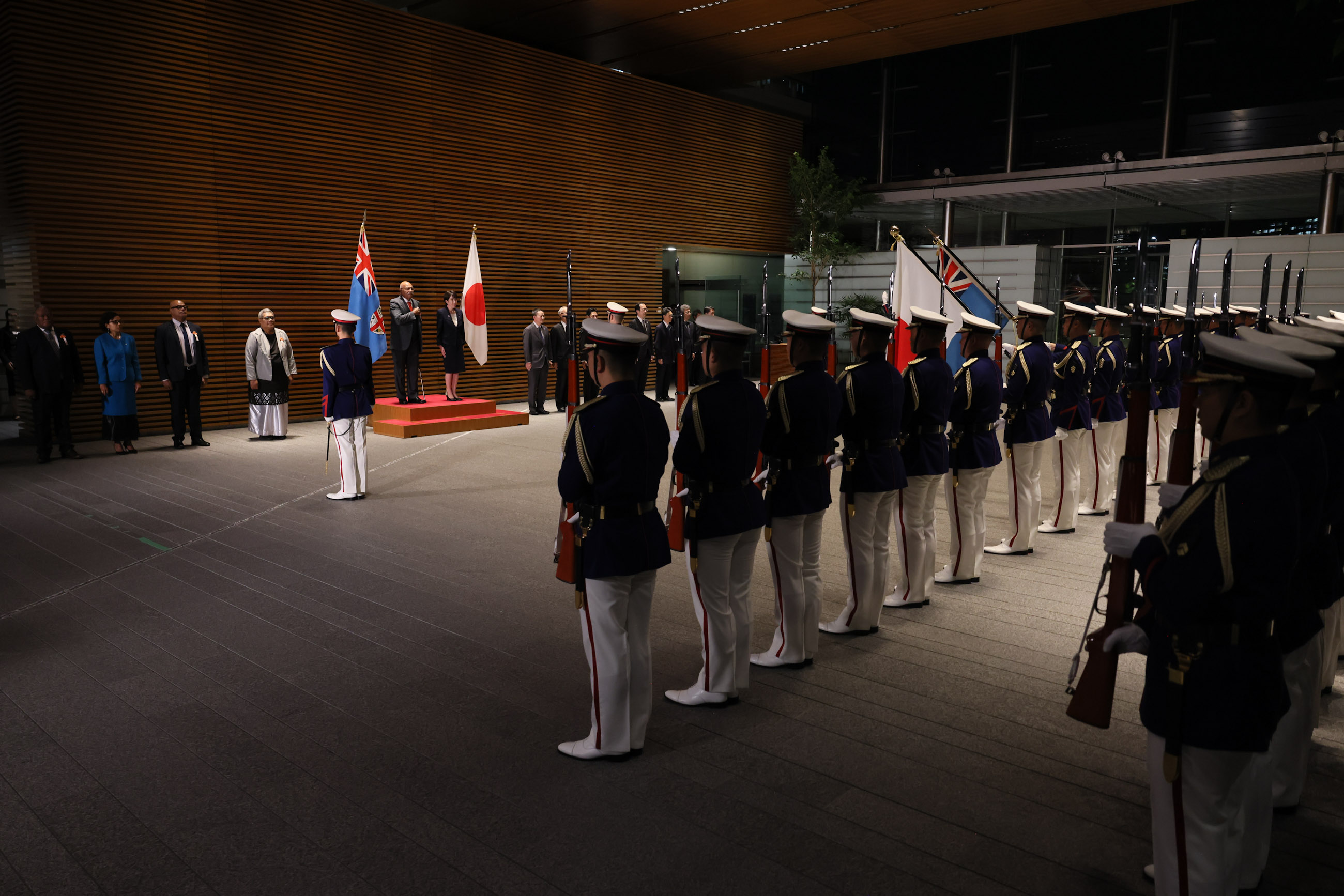 Salute and guard of honor ceremony (3)