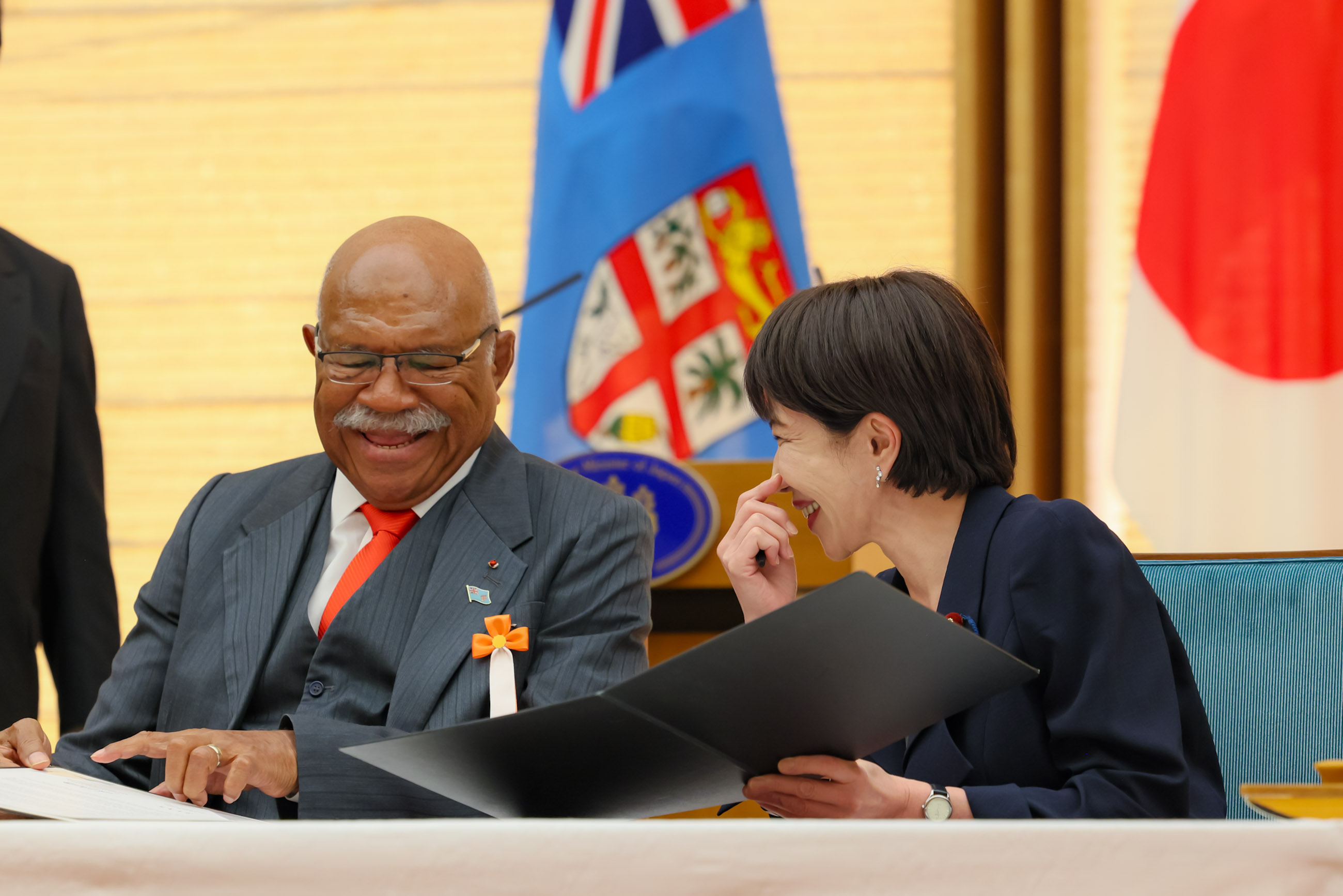 Signing ceremony (3)