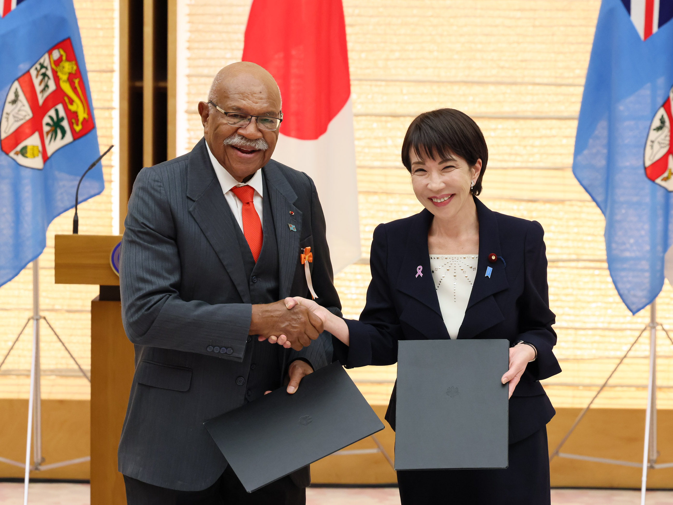 Signing ceremony (5)