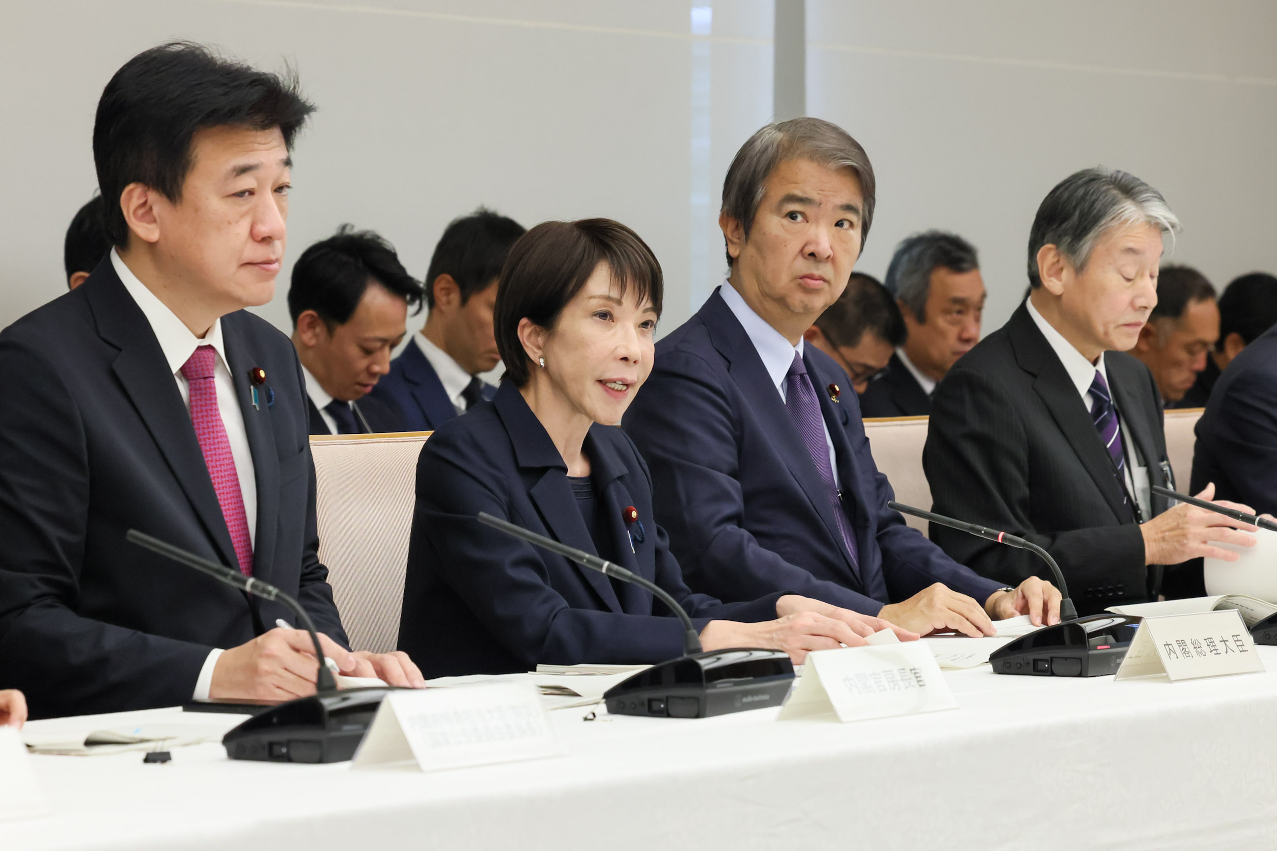 Prime Minister Takaichi making a statement during the drill (2)