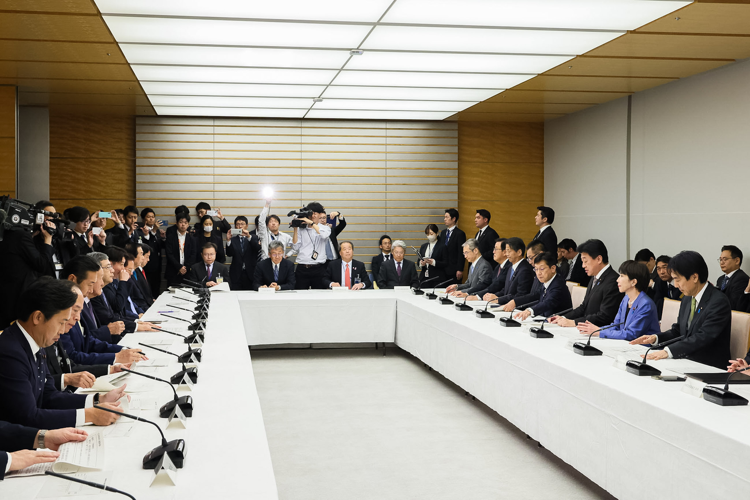 Prime Minister Takaichi attending the meeting (4)