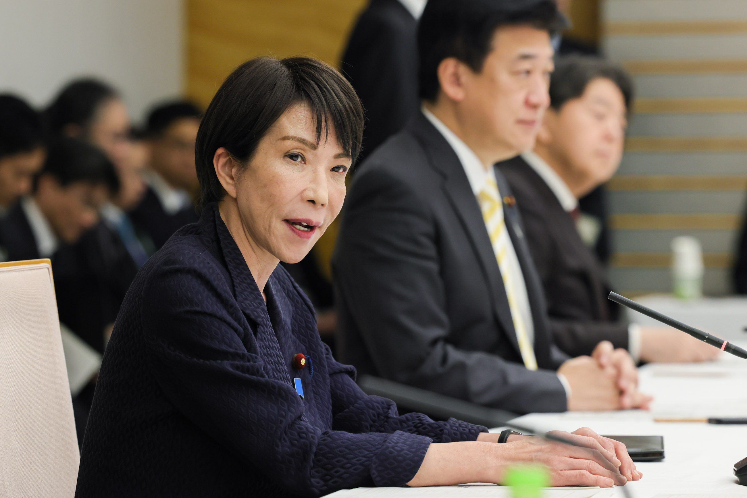 Prime Minister Takaichi wrapping up the meeting (1)