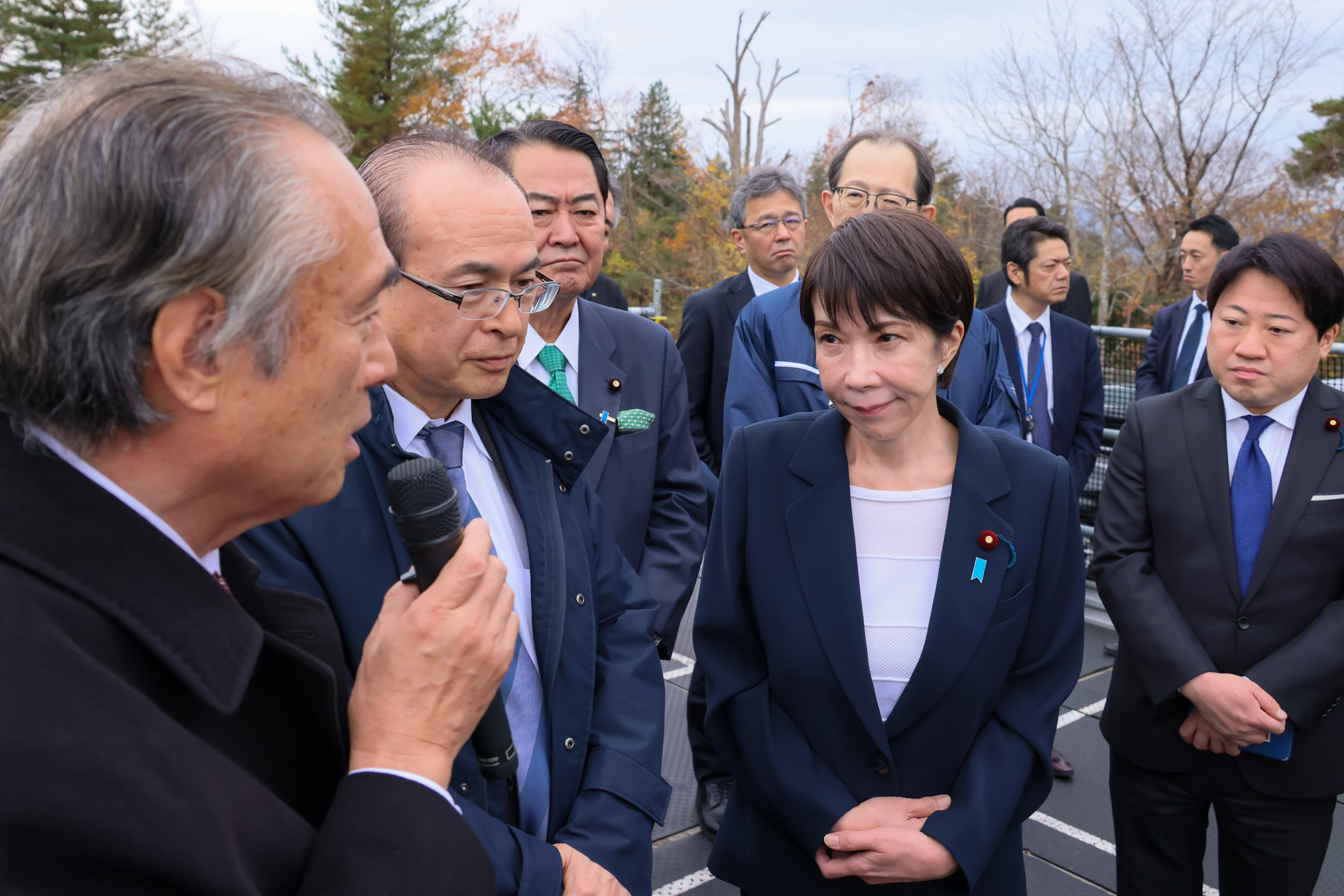 Prime Minister Takaichi observing the Interim Storage Facility (2)