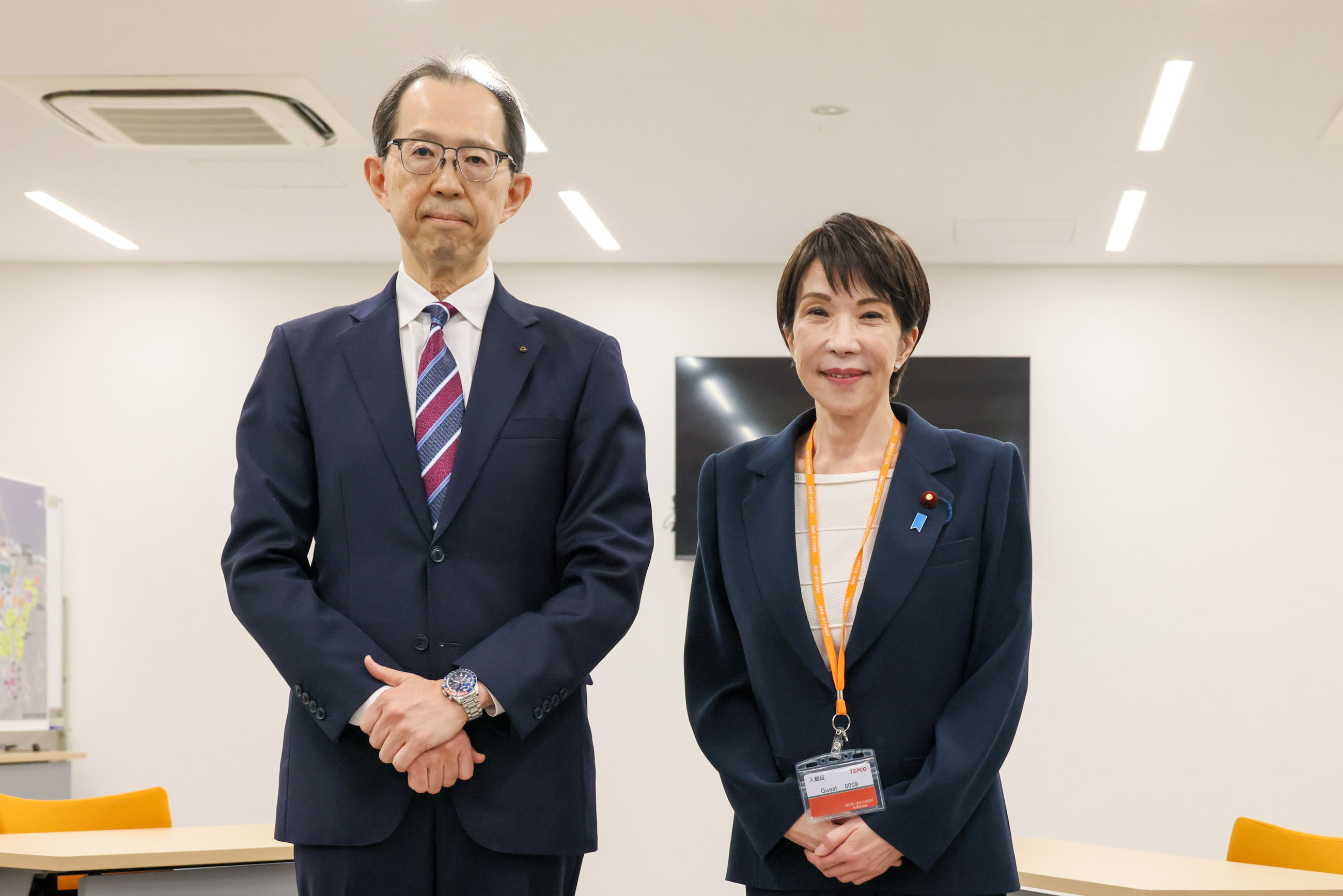 Prime Minister Takaichi meeting with Governor Uchibori of Fukushima Prefecture (1)