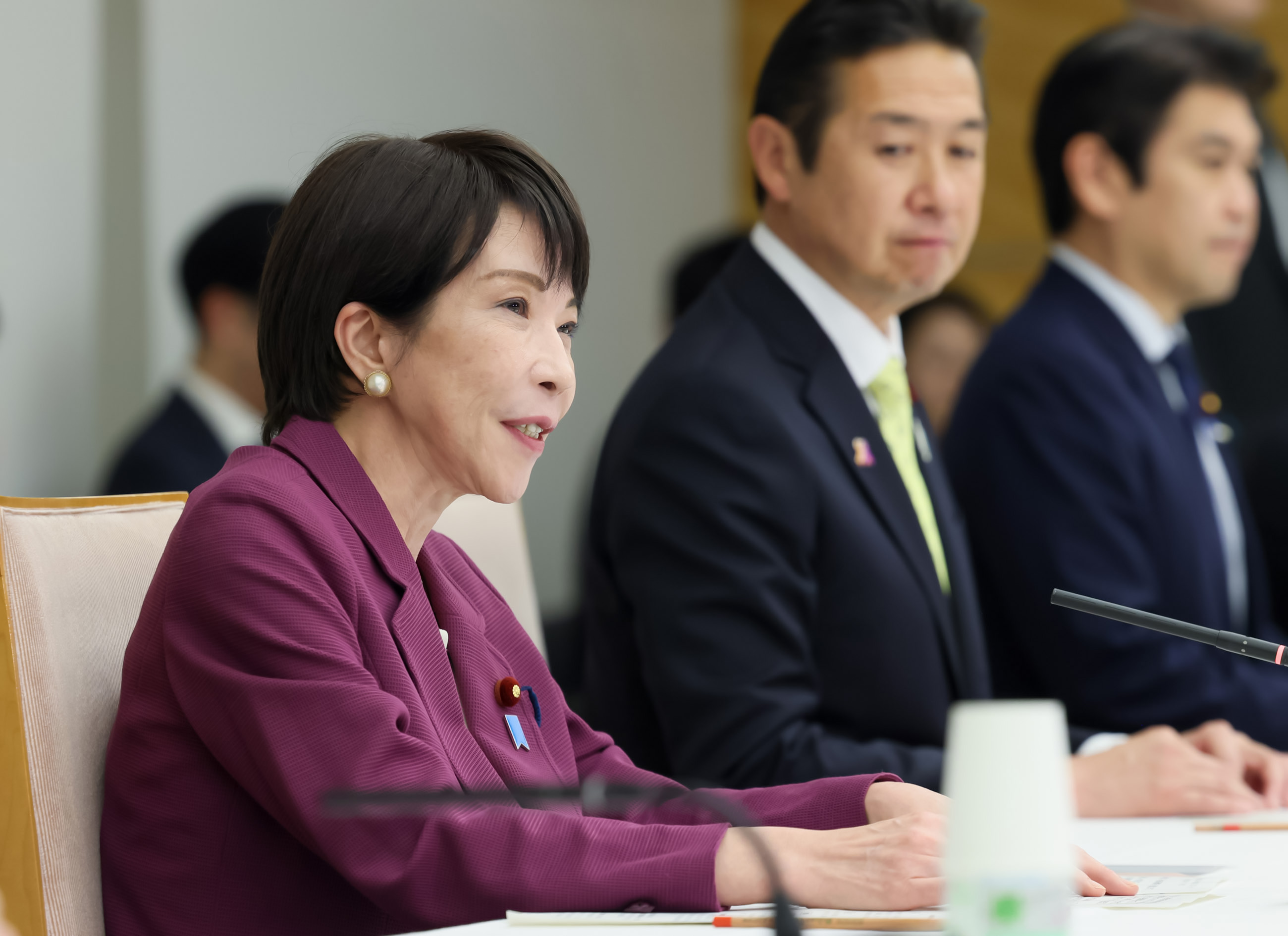 Prime Minister Takaichi wrapping up the meeting (6)