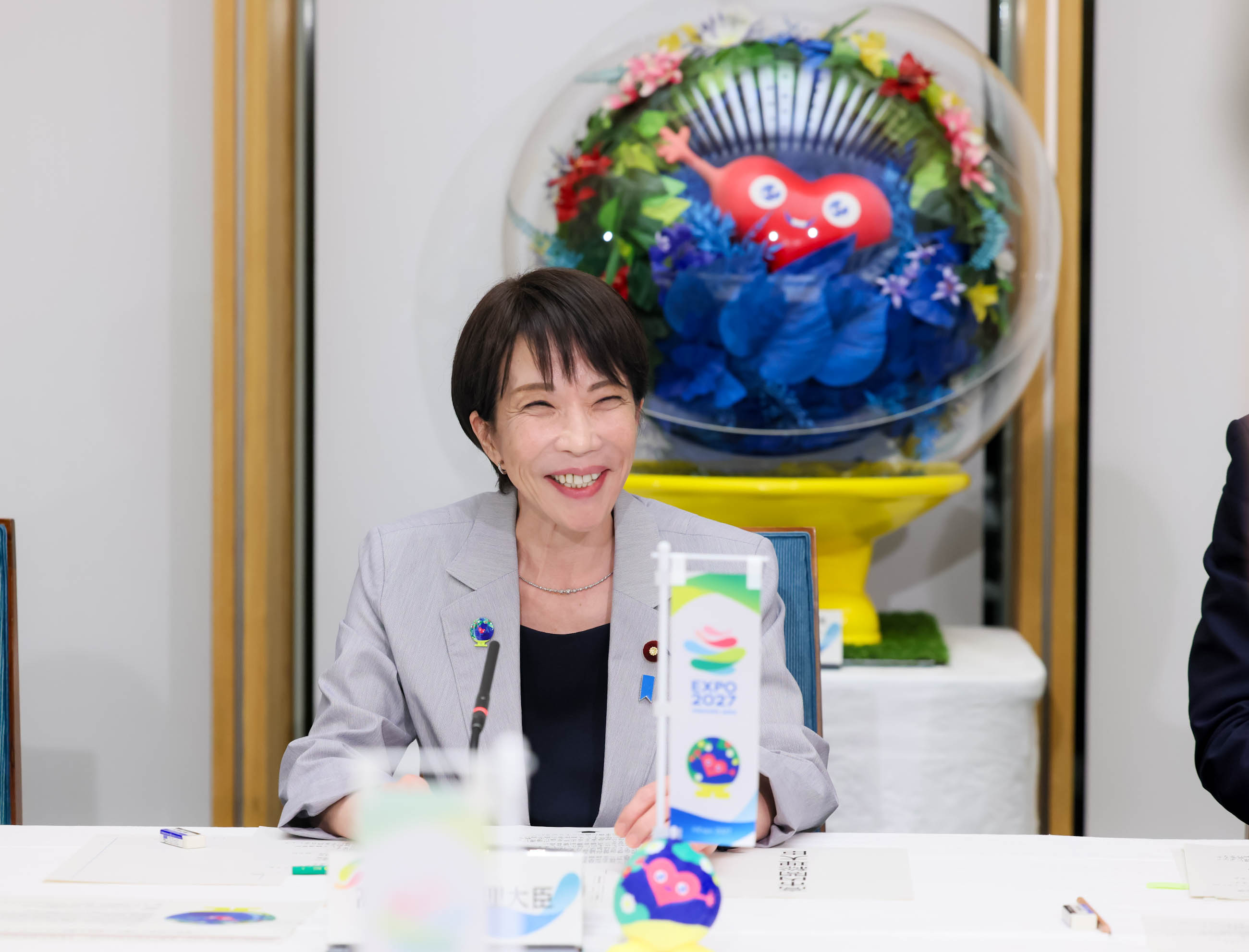 Prime Minister Takaichi wrapping up the meeting (1)