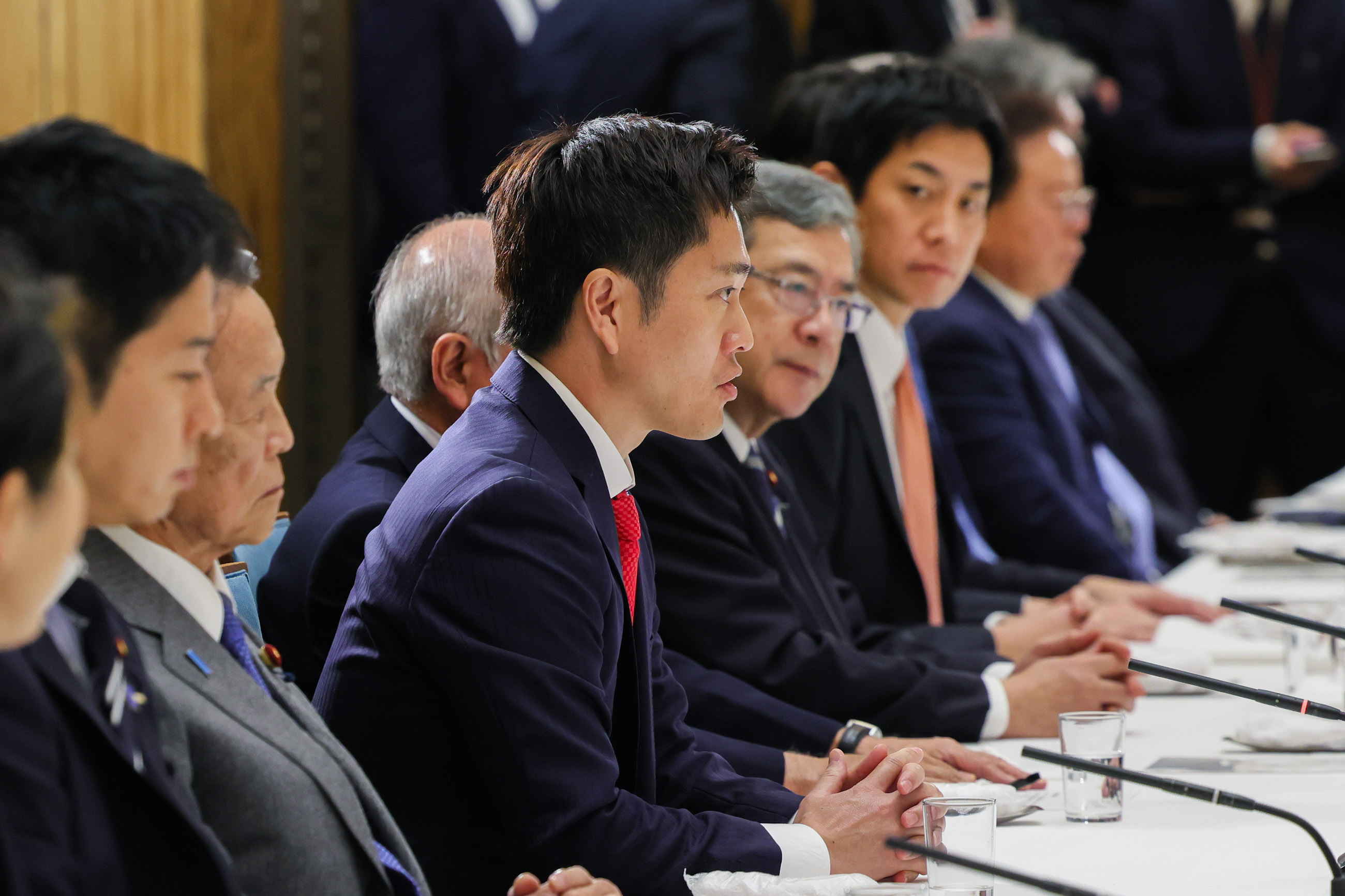 Scene from the Liaison Meeting of the Government and Ruling Parties (1)