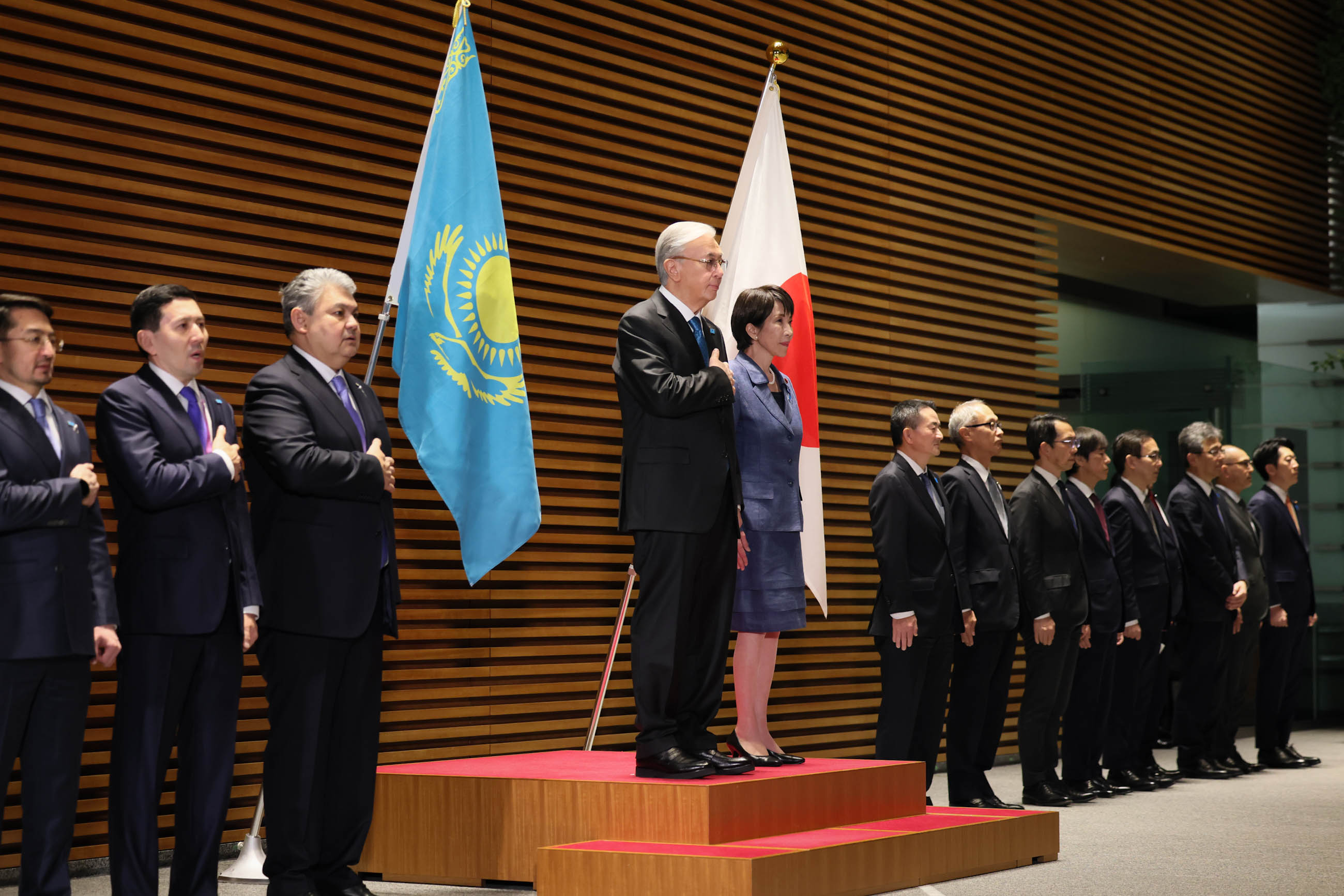 Salute and guard of honor ceremony (1)