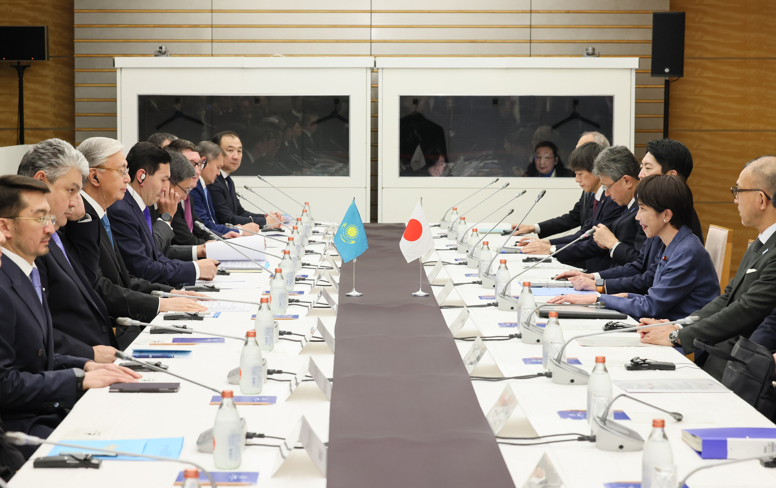Japan-Kazakhstan Summit Meeting (4)