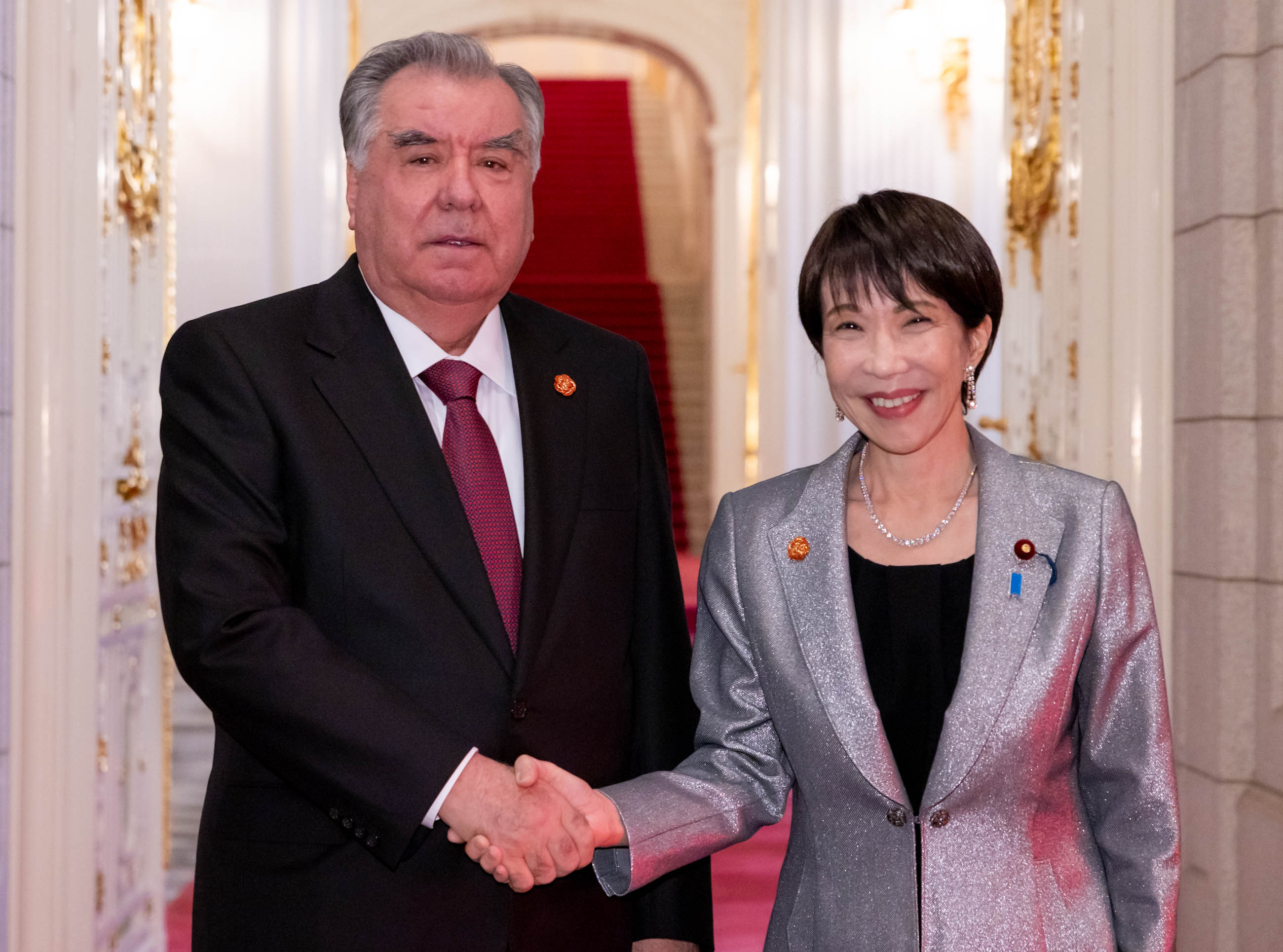 Prime Minister Takaichi welcoming President Rahmon of Tajikistan (2)