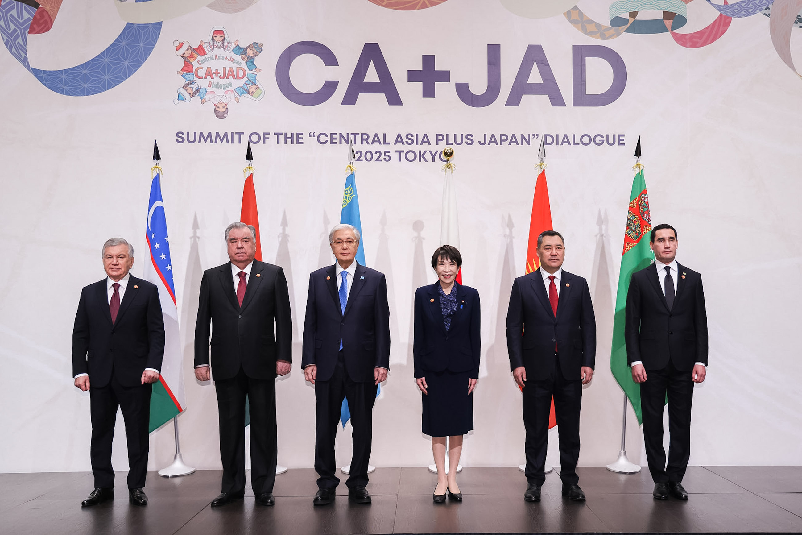 Commemorative photo (1)