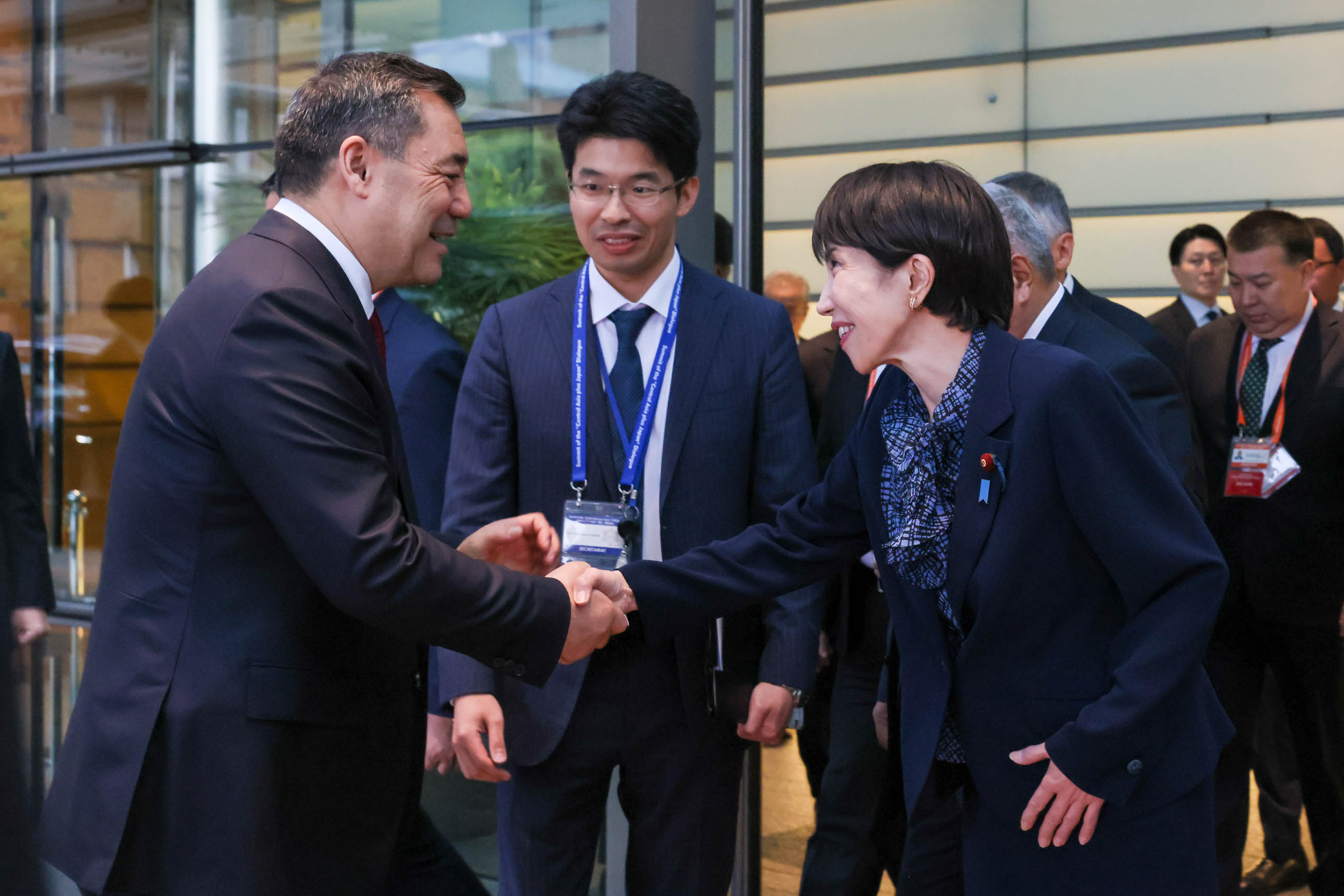 Prime Minister Takaichi seeing off President Zhaparov of Kyrgyz Republic