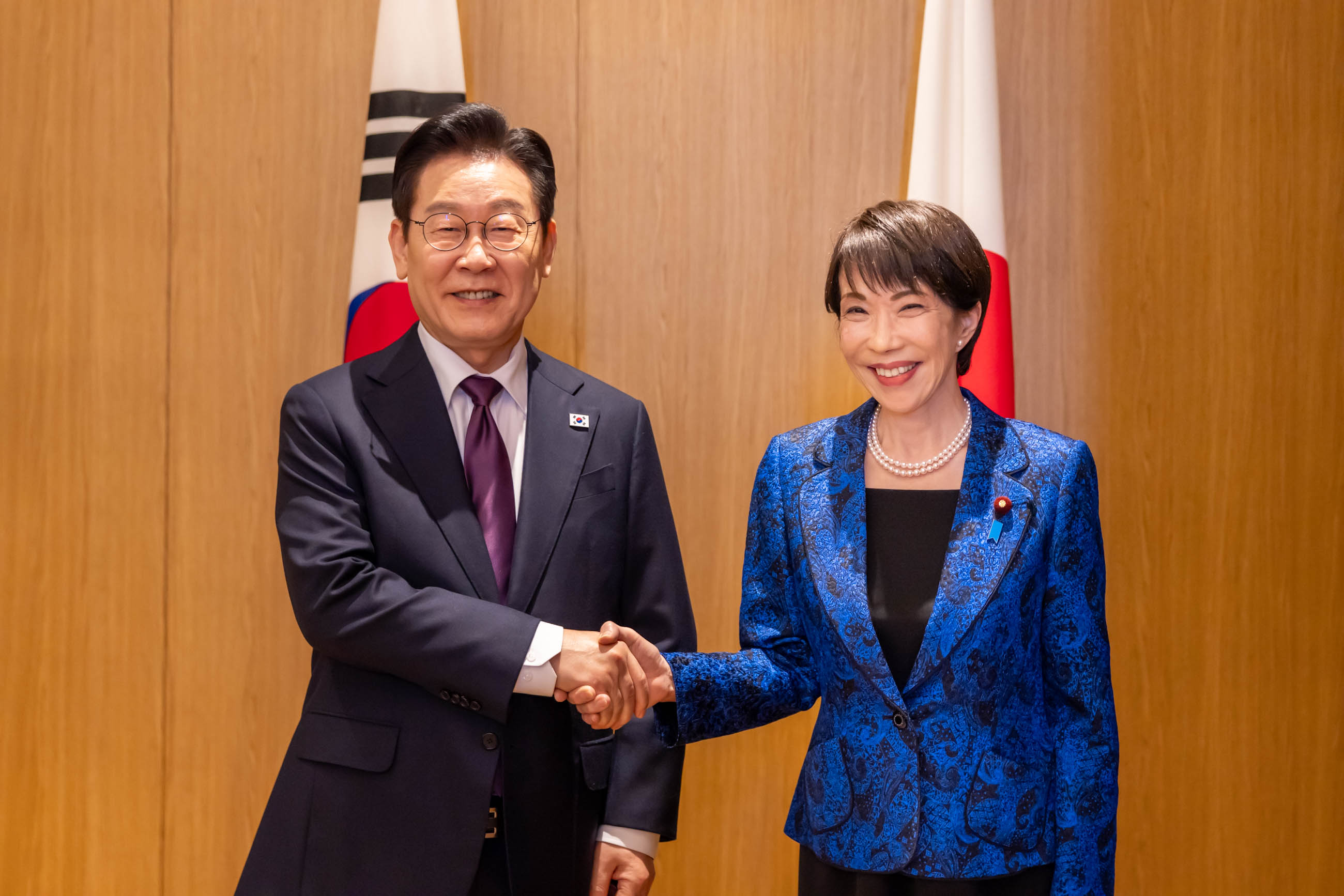 The two leaders ahead of the summit meeting (1)