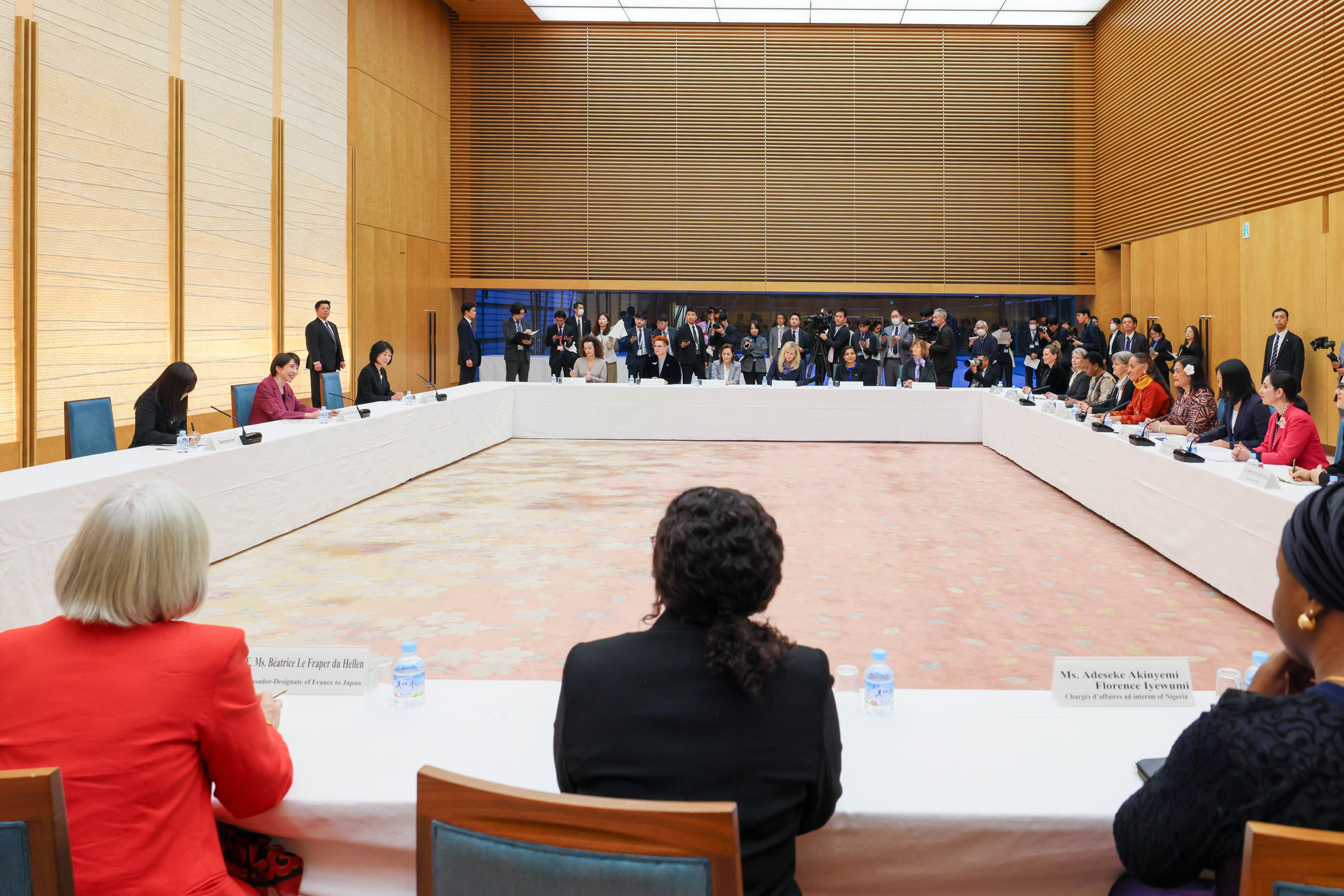 Prime Minister Takaichi holding a meeting (5)