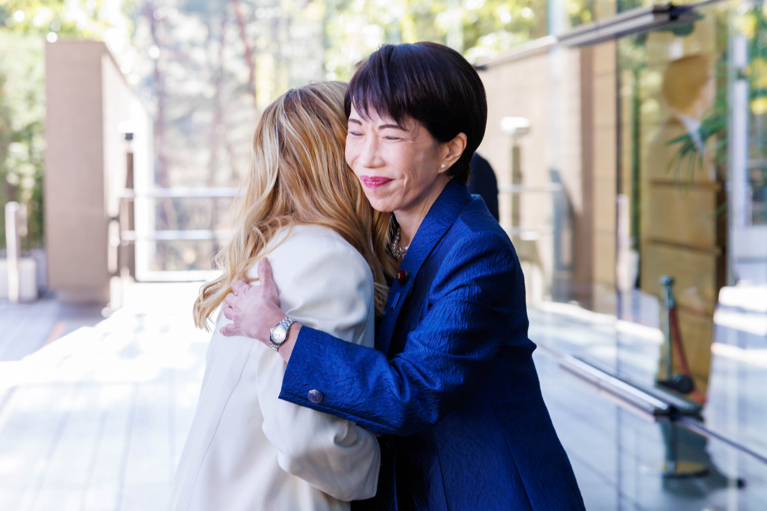 Prime Minister Takaichi welcoming Prime Minister Meloni (2)