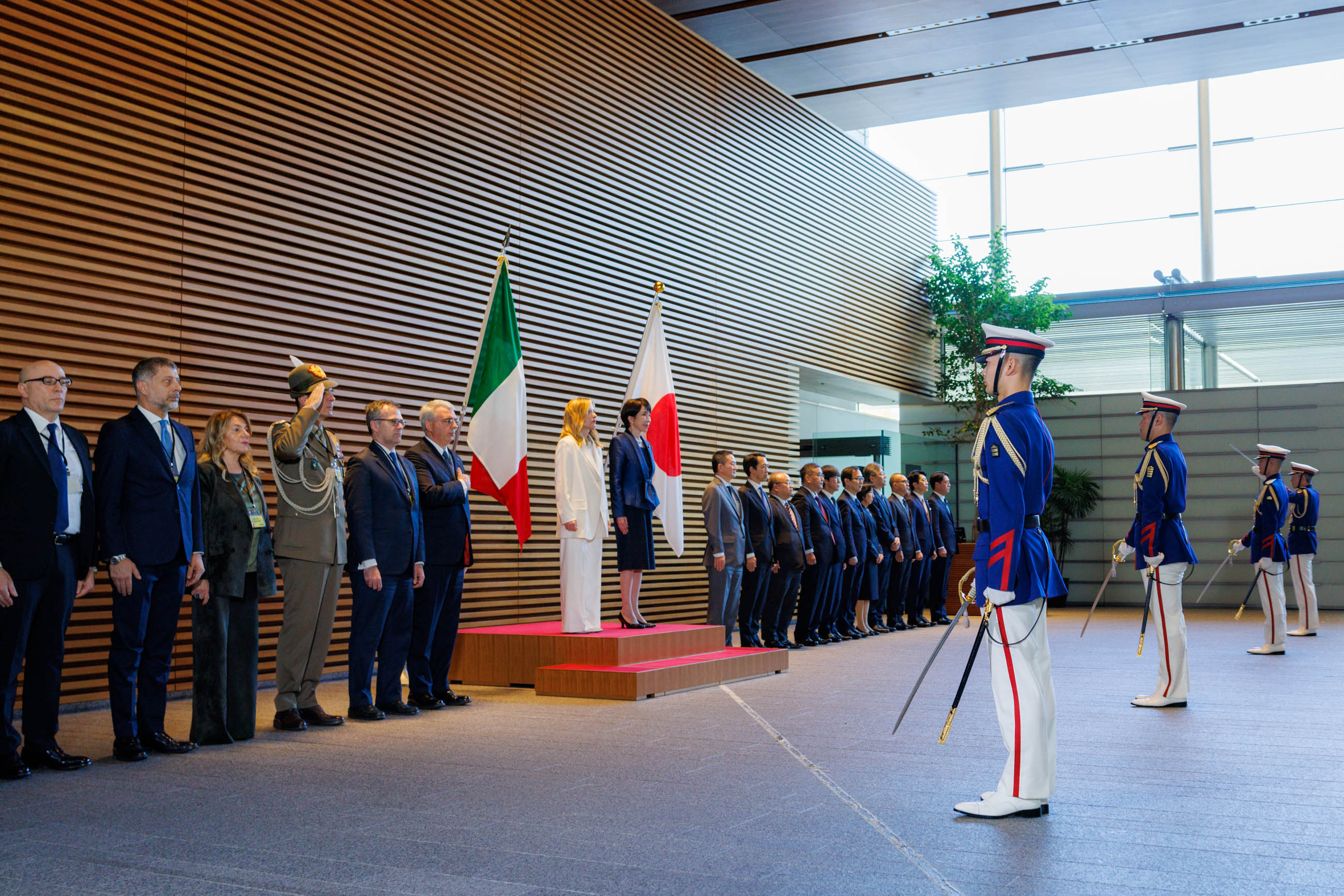 Salute and guard of honor ceremony (1)