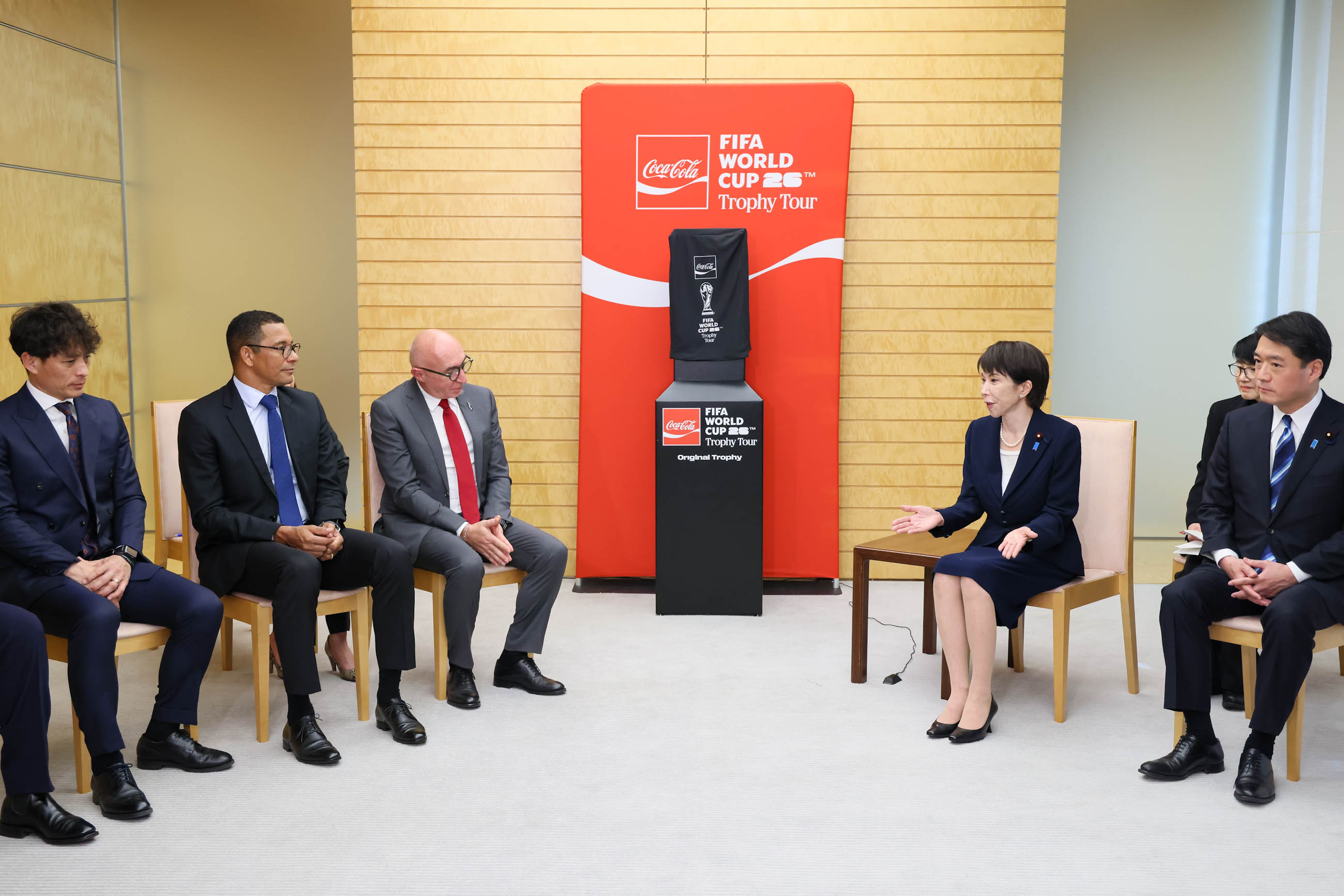 Prime Minister Takaichi receiving a courtesy call (3)