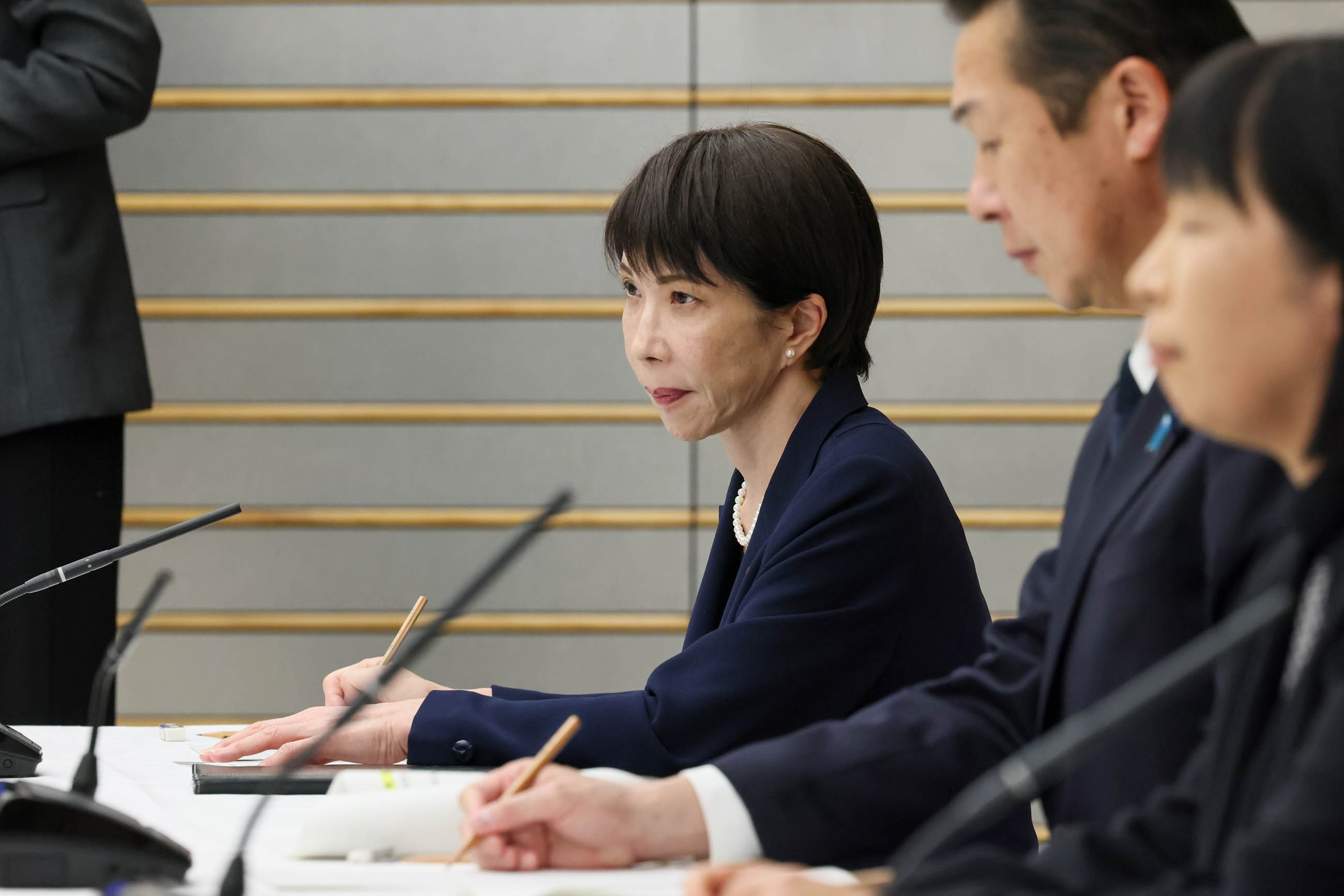 Prime Minister Takaichi meeting with the groups of plaintiffs and others (8)
