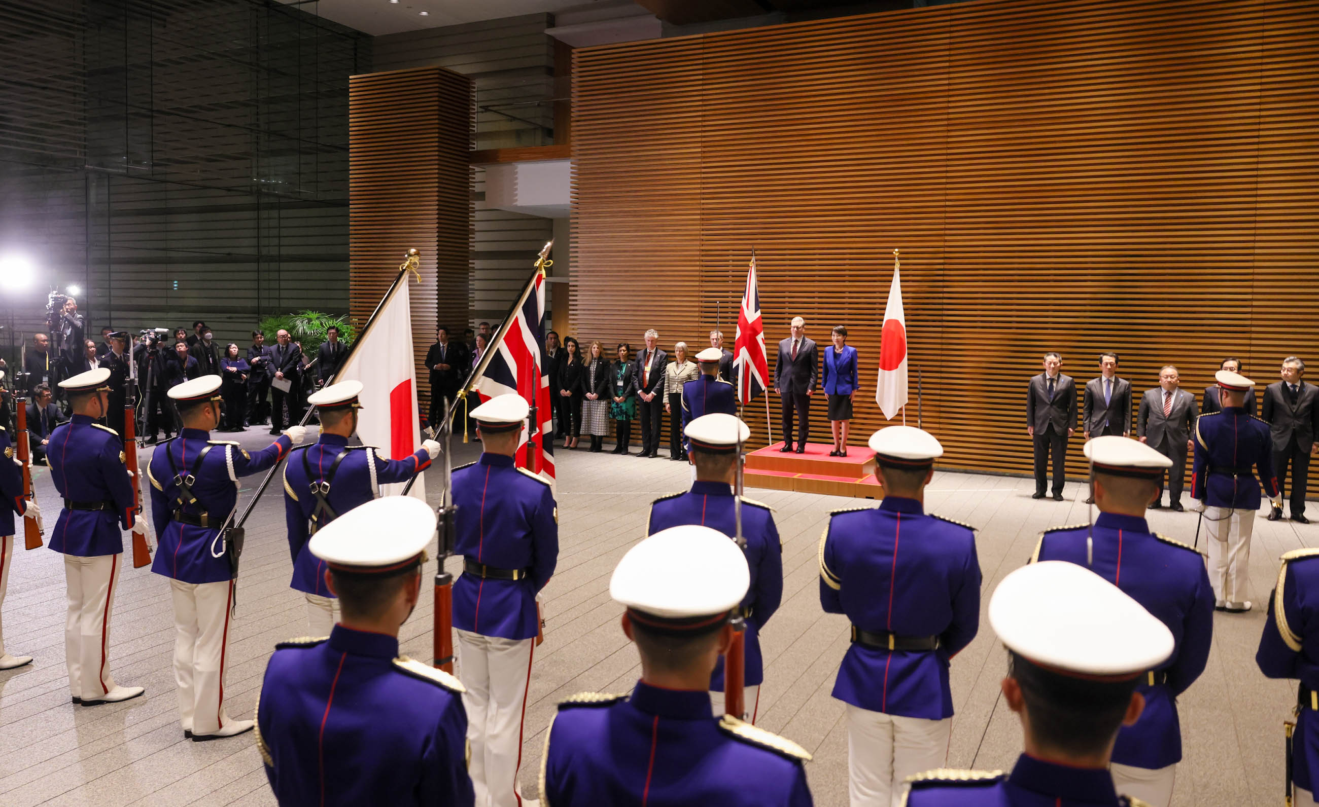 Salute and guard of honor ceremony (2)