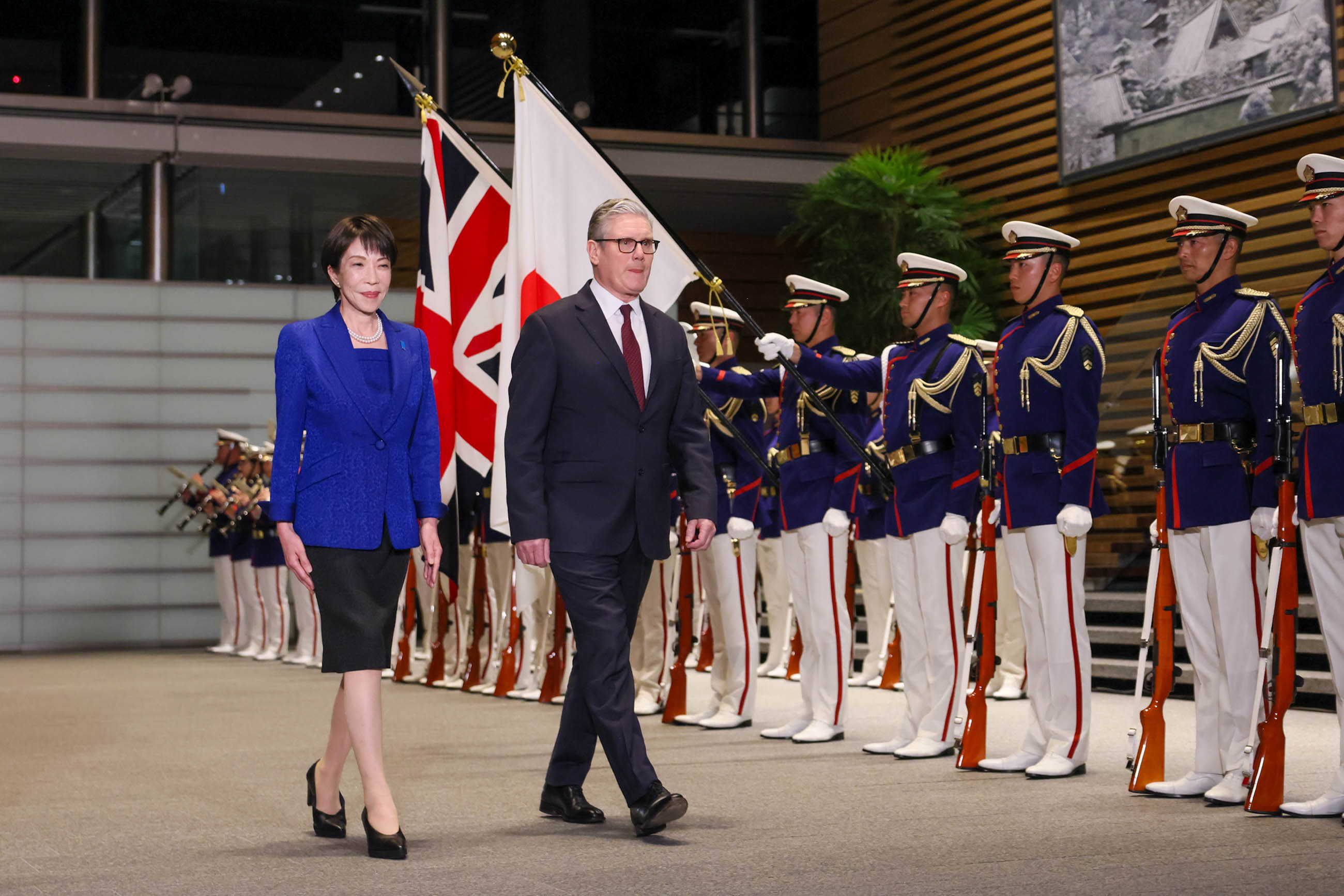 Salute and guard of honor ceremony (5)