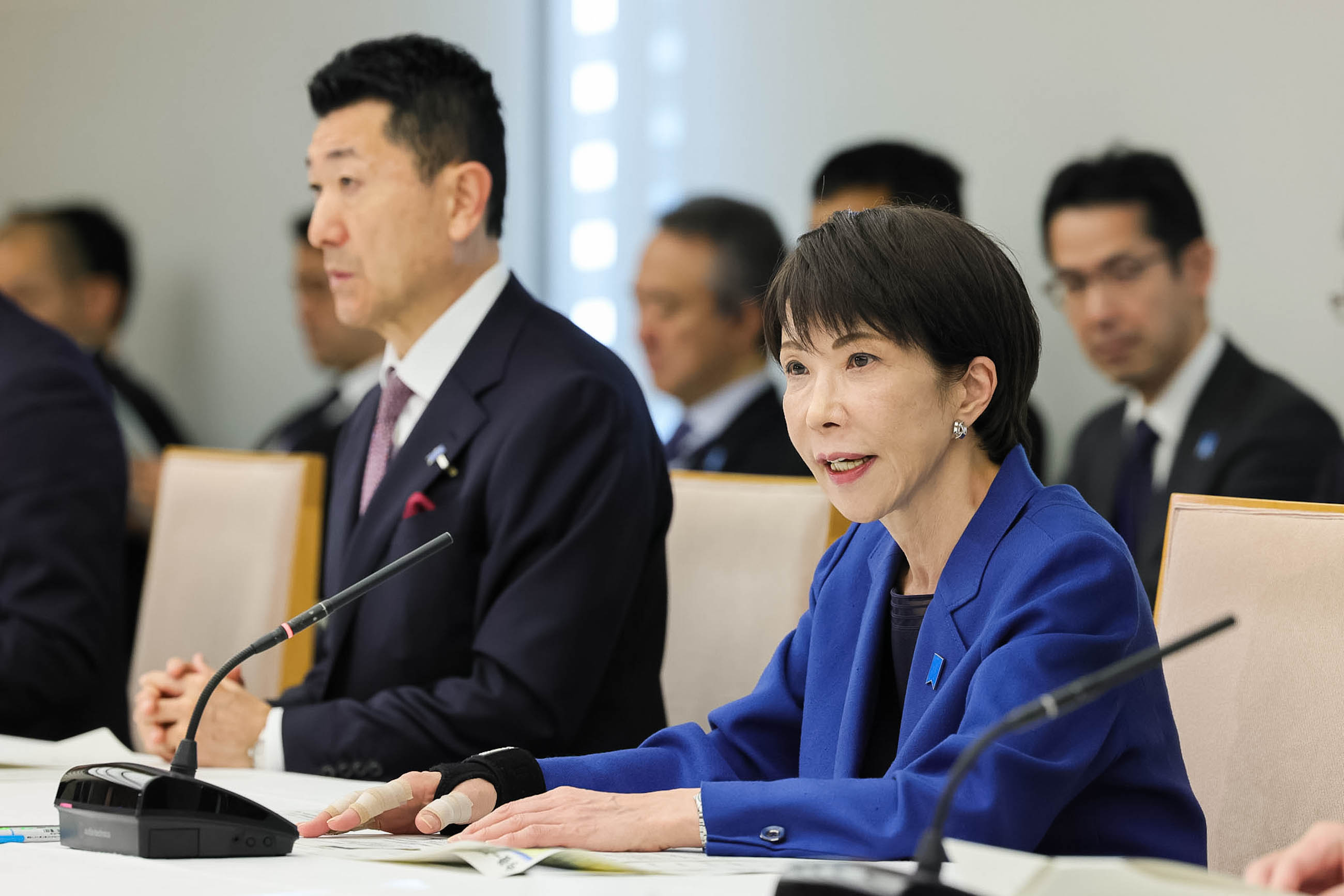 Prime Minister Takaichi wrapping up the meeting (1)