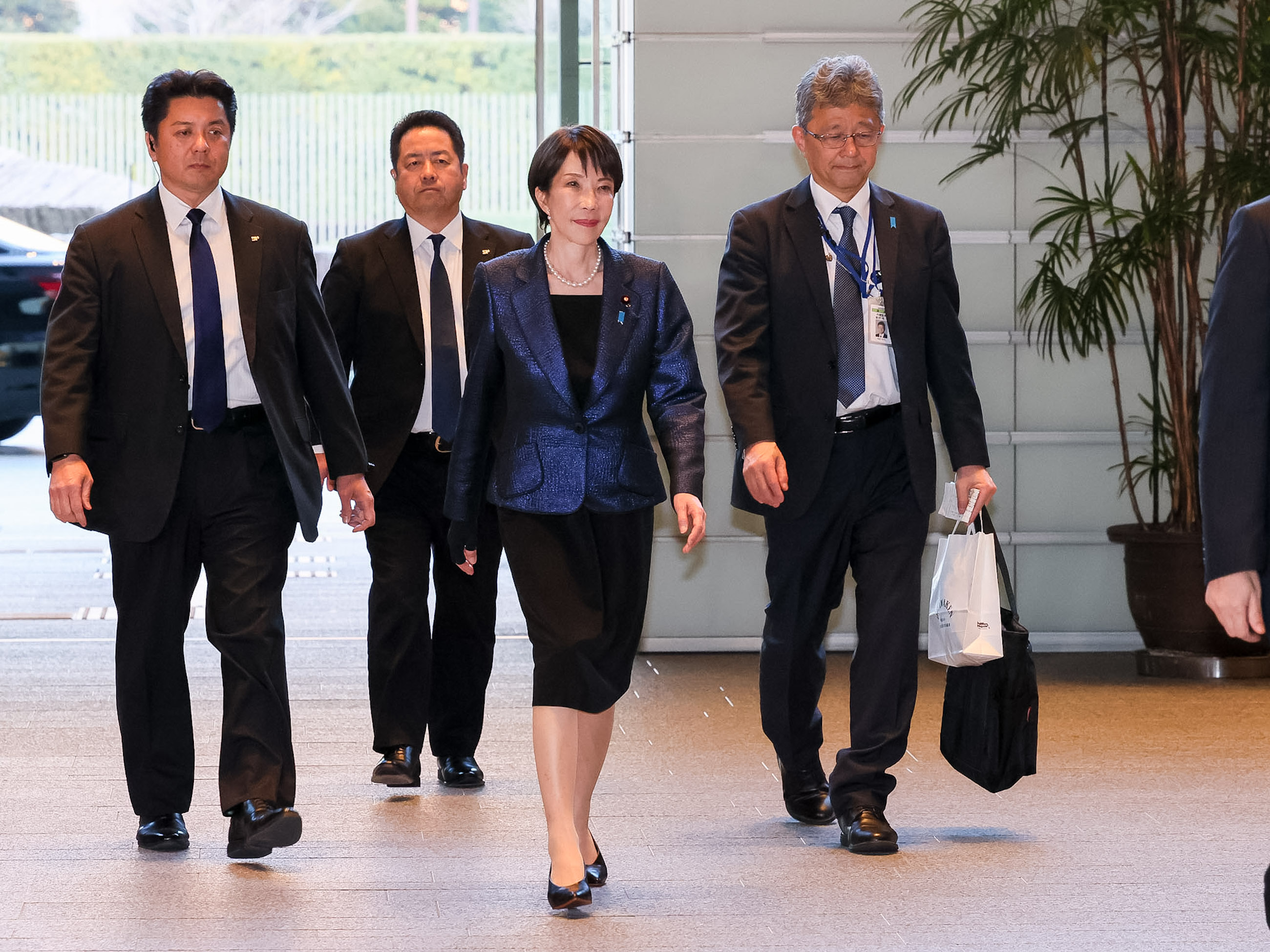 Prime Minister Takaichi arriving at the Prime Minister’s Office (2)