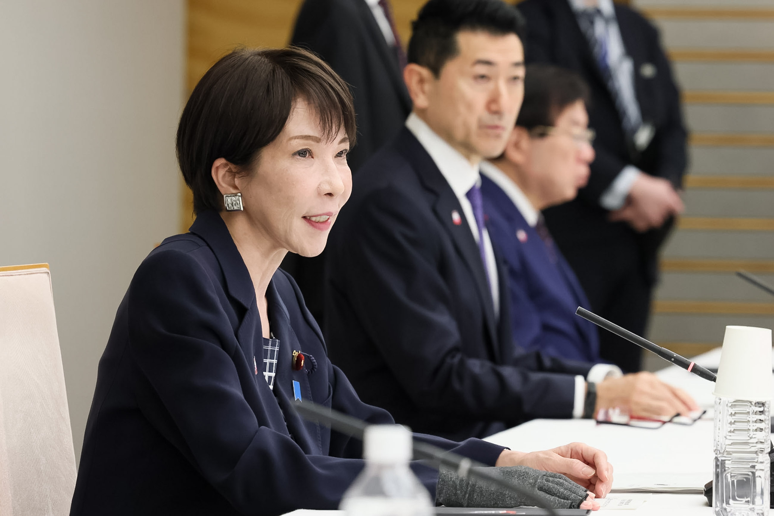 Prime Minister Takaichi wrapping up the meeting (1)