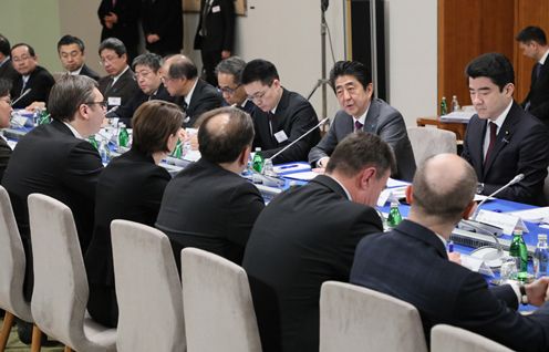 Photograph of the Japan-Serbia Summit Meeting (1)