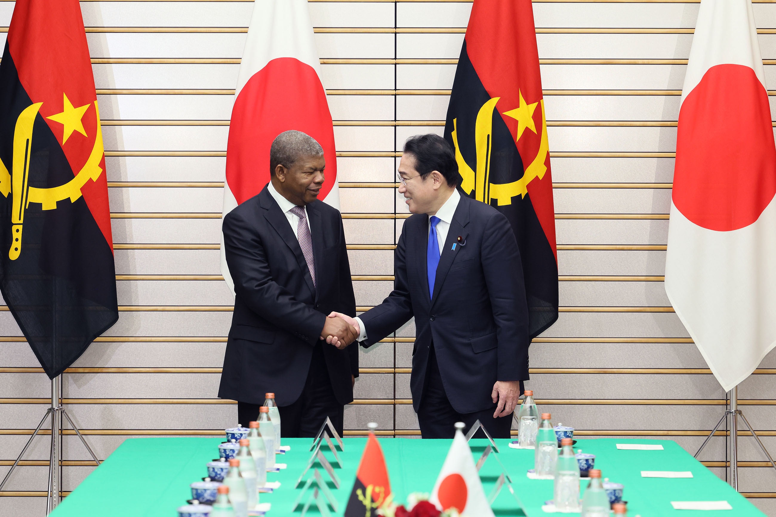 Japan-Angola summit meeting (2)