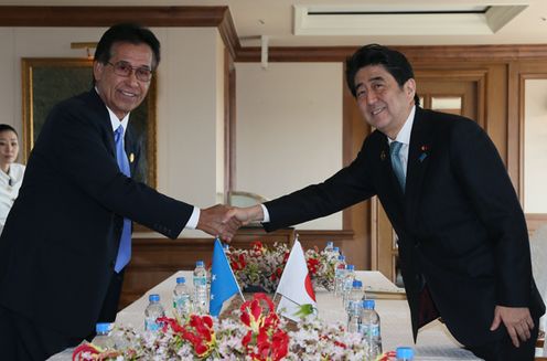 Photograph of the Japan-Micronesia Summit Meeting