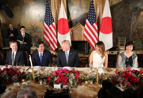 Photograph of the dinner with the President and First Lady of the United States