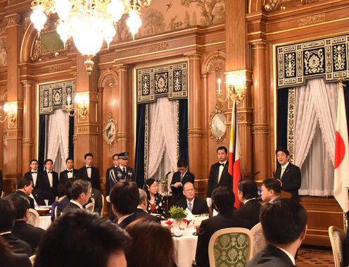 Photograph of the banquet hosted by the Prime Minister