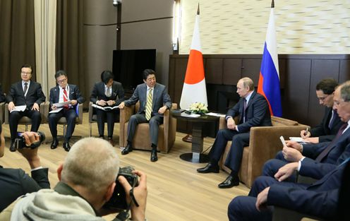 Photograph of the Japan-Russia Summit Meeting (2)