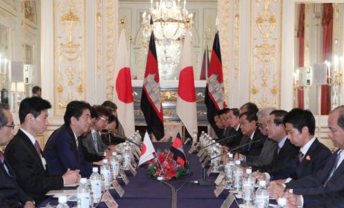 Photograph of the Japan-Cambodia Summit Meeting