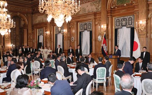 Photograph of the banquet hosted by the Prime Minister