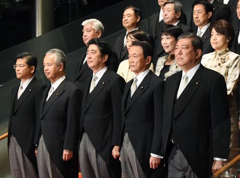 Photograph of the commemorative photograph session