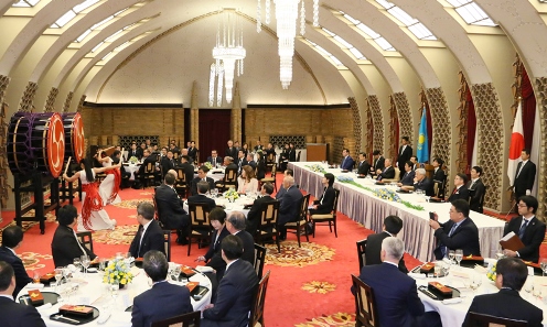 Photograph of the dinner banquet hosted by the Prime Minister