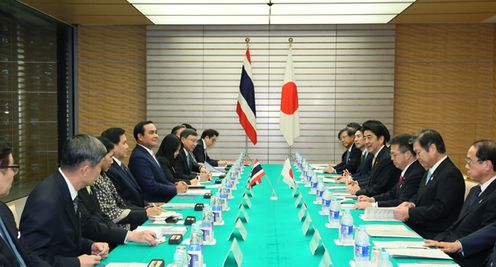 Photograph of the Japan-Thailand Summit Meeting