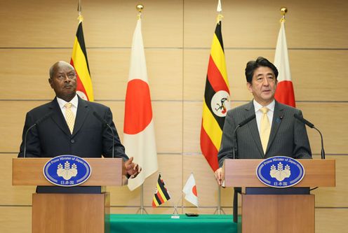 Photograph of the joint press announcement