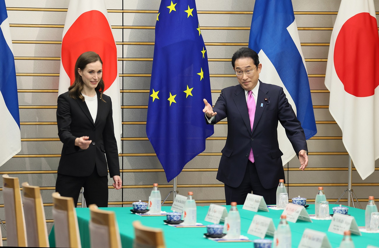 Photograph of the Japan-Finland Summit Meeting (1)