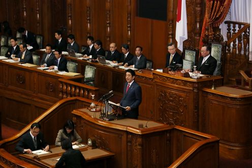 Photograph of the Prime Minister delivering a policy speech during the plenary session of the House of Councillors