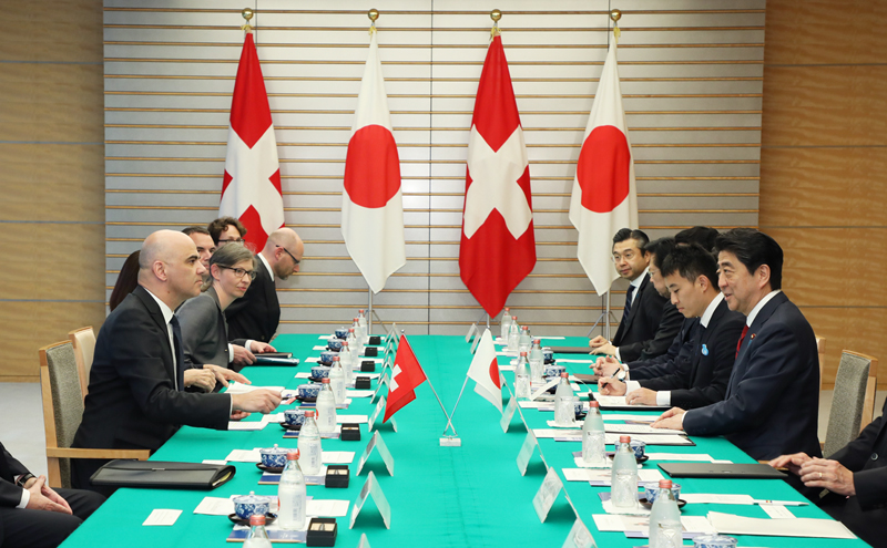 Photograph of the Japan-Switzerland Summit Meeting