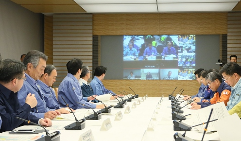 Photograph of the First Joint Meeting of the Nuclear Emergency Response Headquarters and the Emergency Disaster Response Headquarters (2)(Nuclear Energy Disaster Prevention Drill)