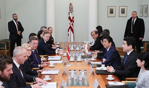 Photograph of the Japan-Latvia Summit Meeting