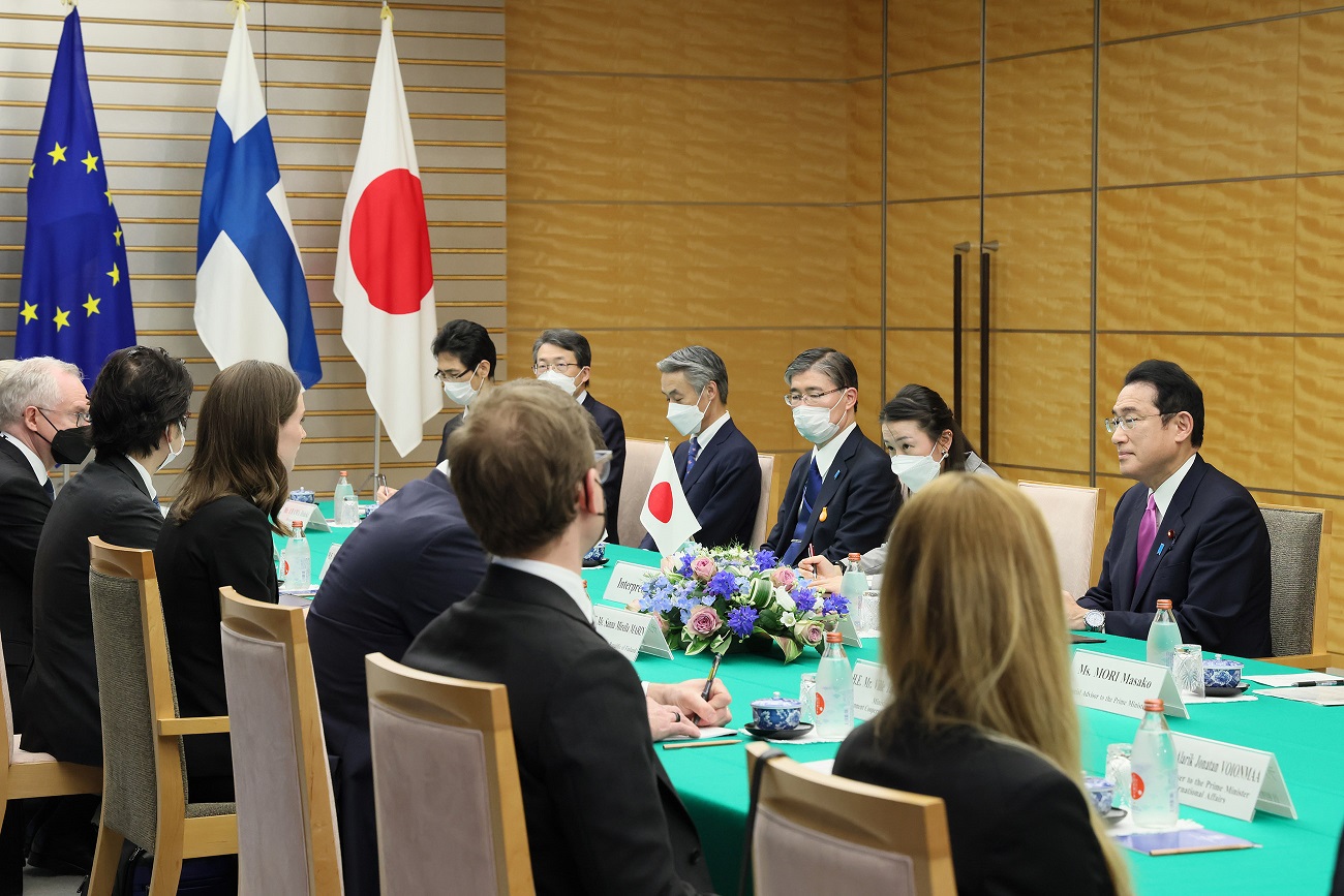 Photograph of the Japan-Finland Summit Meeting (5)