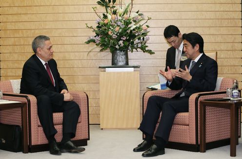 Photograph of the Prime Minister receiving the courtesy call