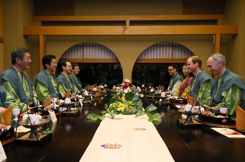 Photograph of the banquet hosted by the Prime Minister