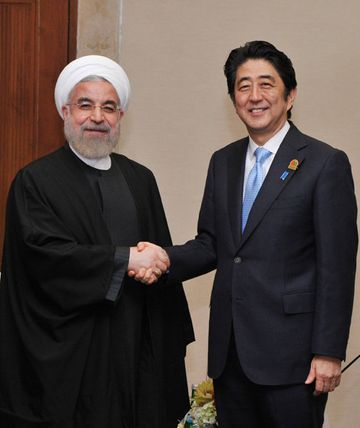 Photograph of the Prime Minister shaking hands with the President of Iran